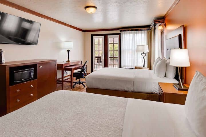 Room 12 of 46