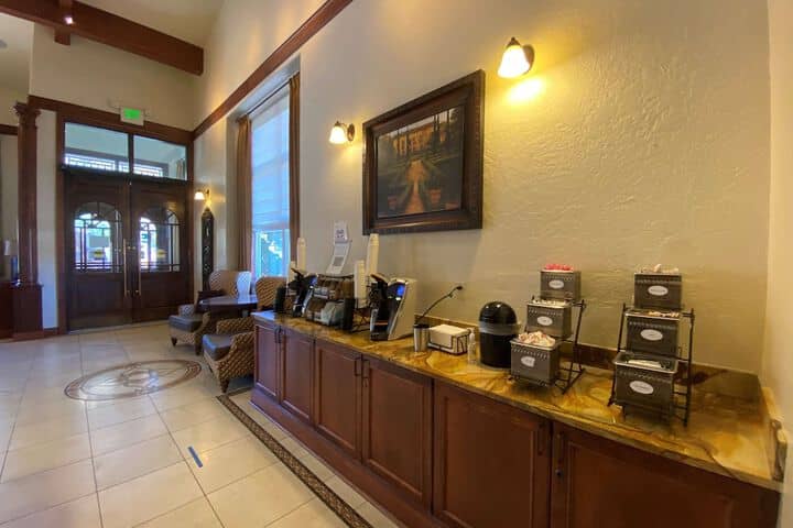 Breakfast/Coffee Service 42 of 46