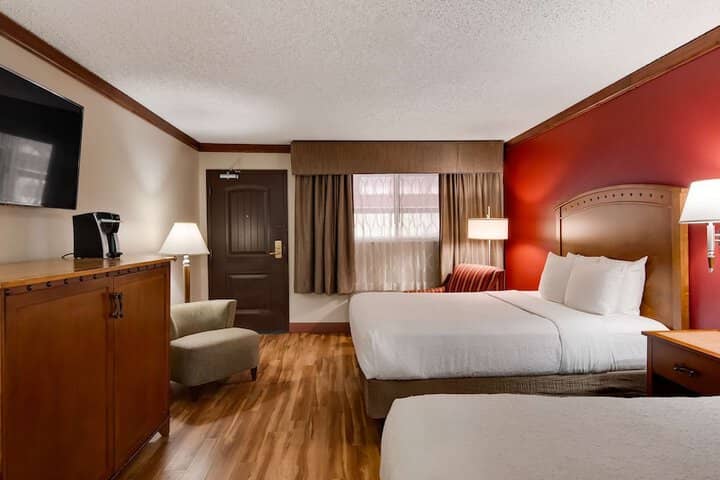 Room 6 of 46