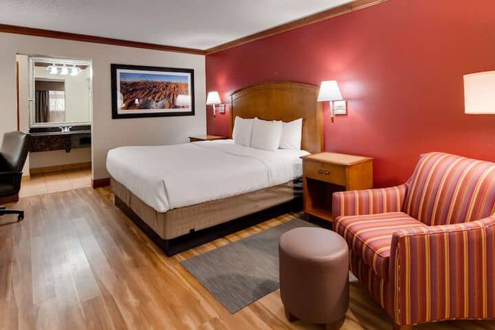 Room 13 of 46